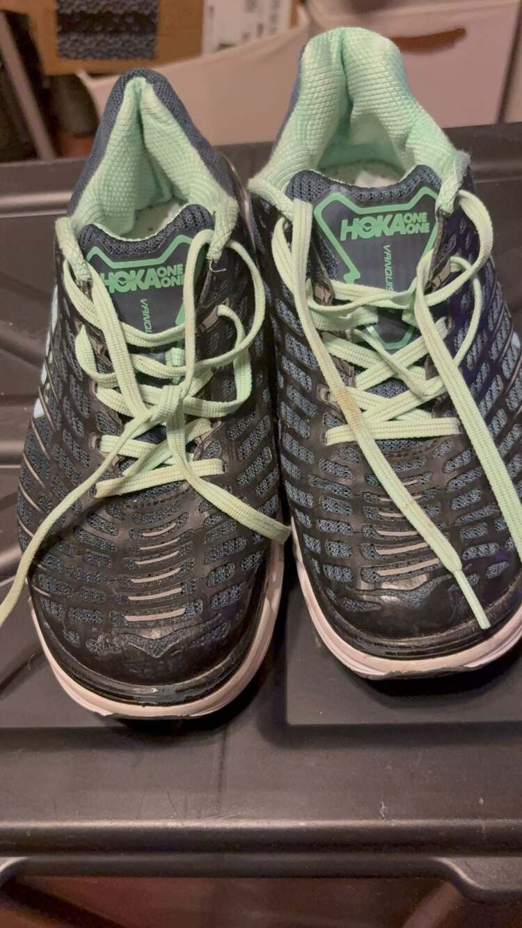 HOKA ONE ONE Vanquish 3 Women's Running Shoes Navy / Spring Bud Size 7.5